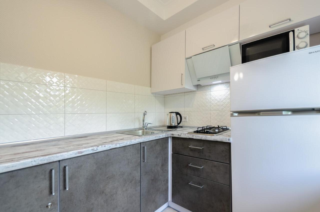 Artal Apartment On Obolonsky Avenue 16 Kiev Exteriör bild