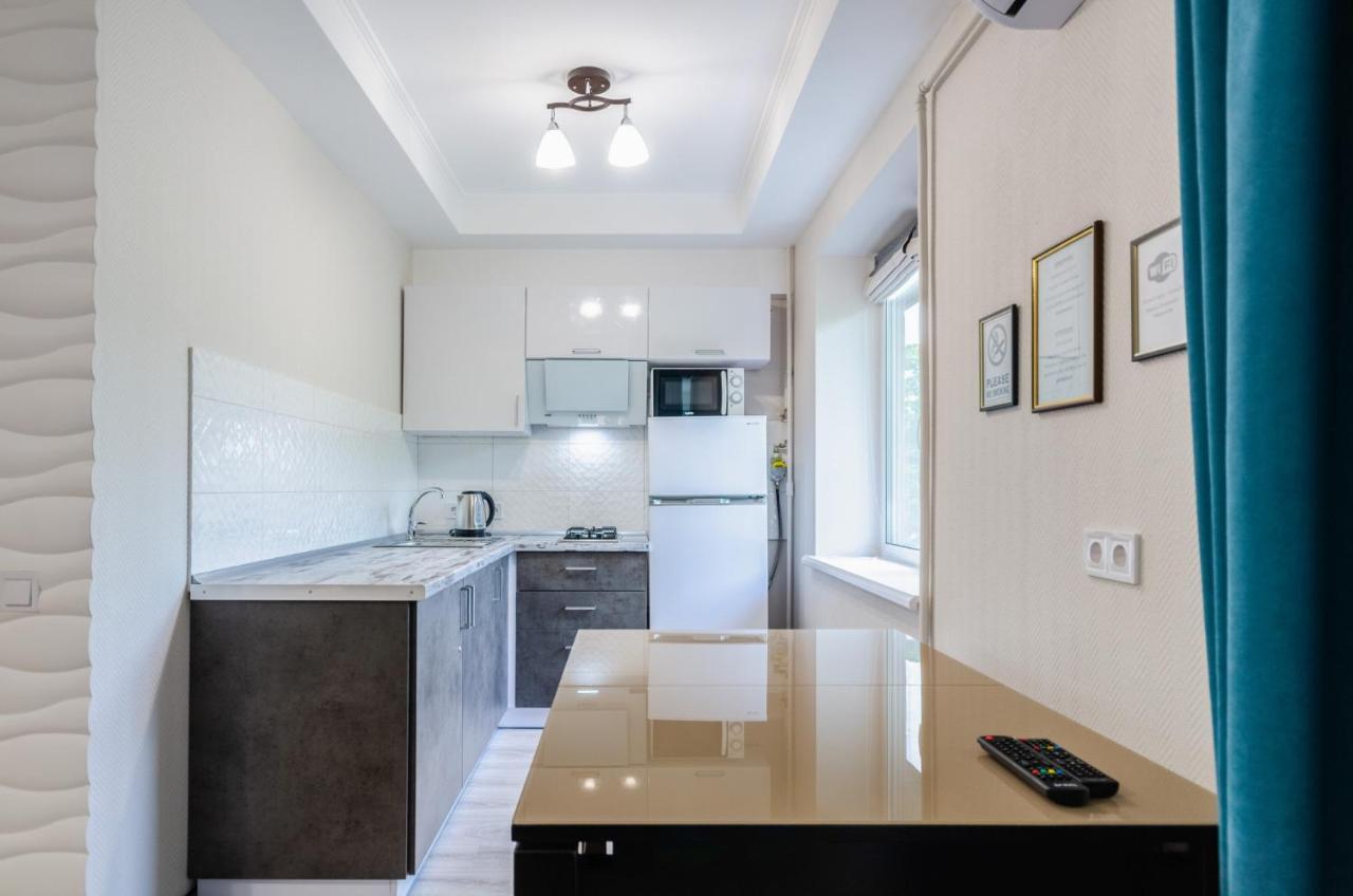 Artal Apartment On Obolonsky Avenue 16 Kiev Exteriör bild